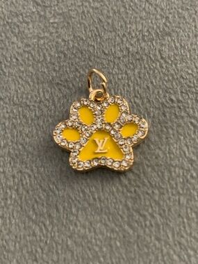 Chic Yellow Paw Print Charm Pendant